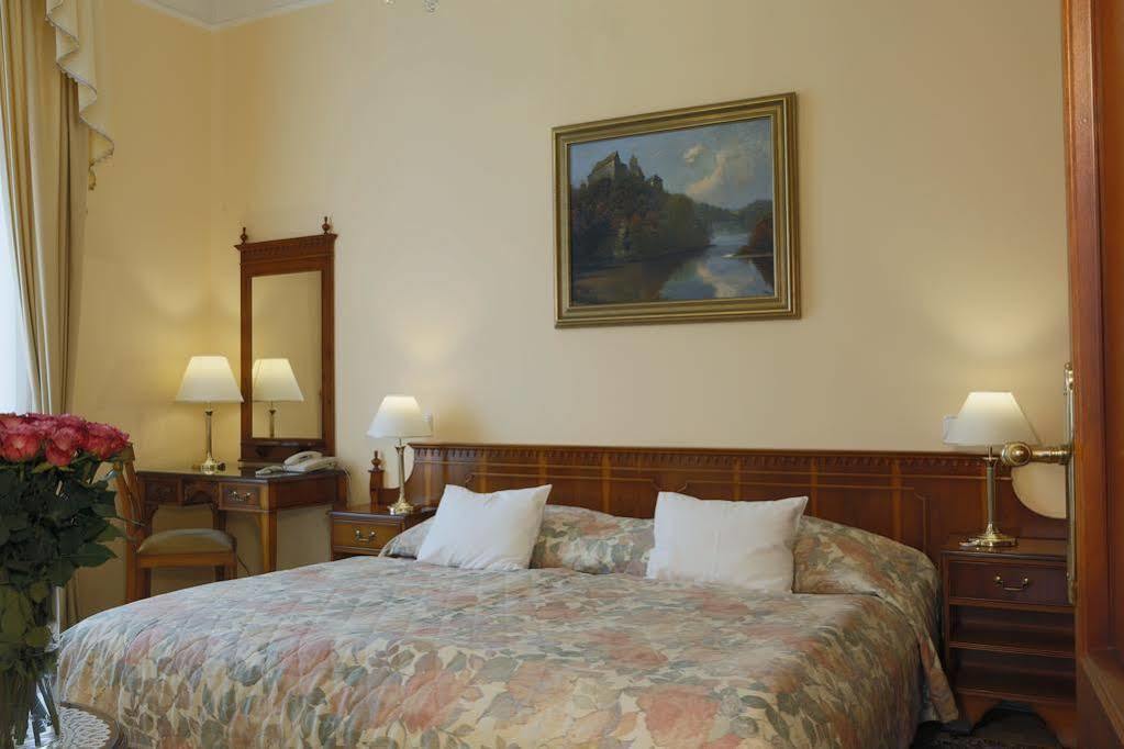 Bristol Kralovska Vila Karlovy Vary Ngoại thất bức ảnh