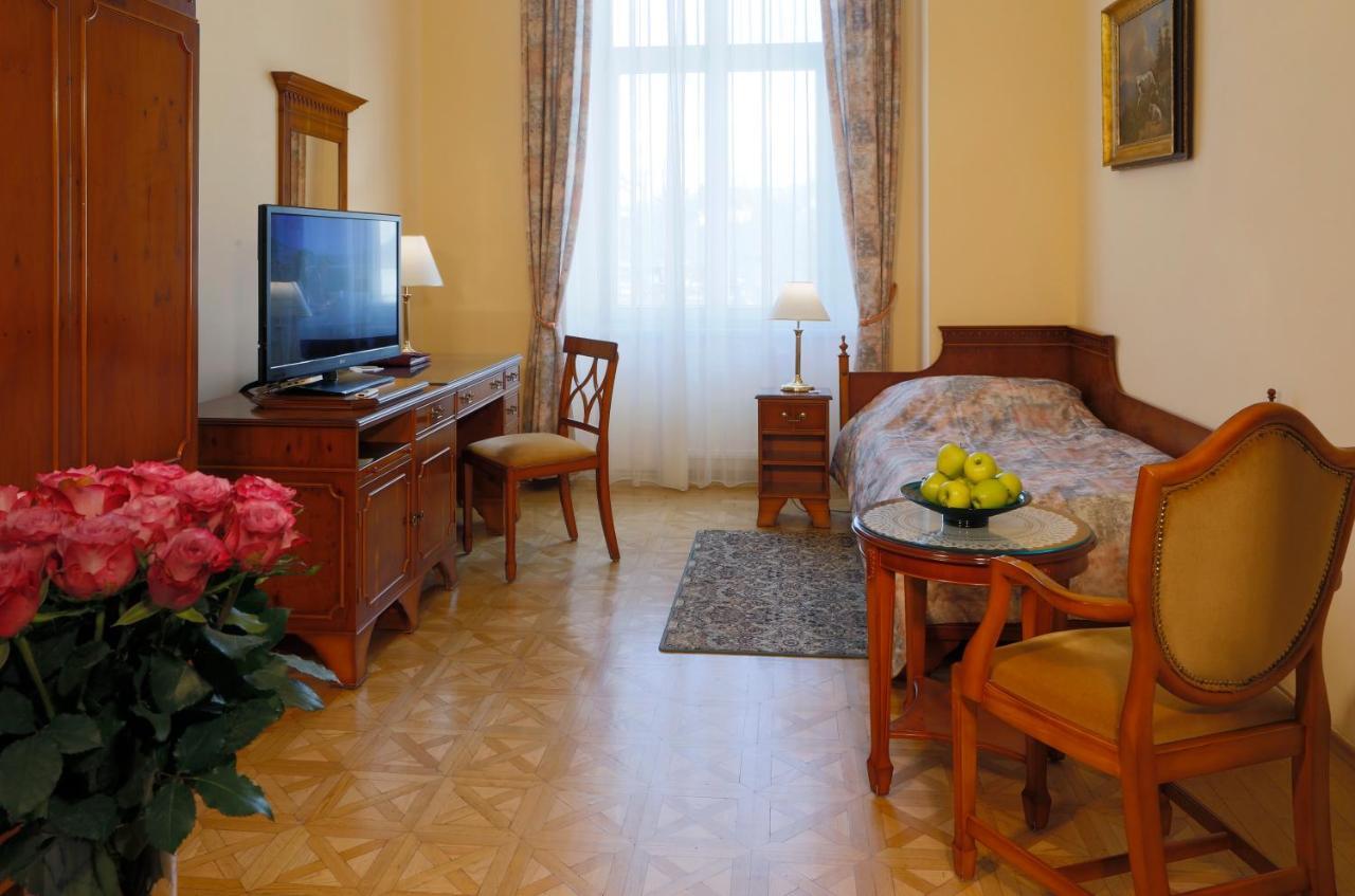 Bristol Kralovska Vila Karlovy Vary Ngoại thất bức ảnh
